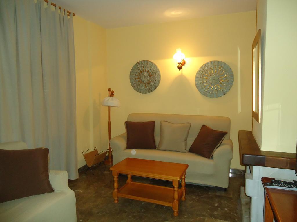רונדה Apartamentos Acevedo Centro מראה חיצוני תמונה