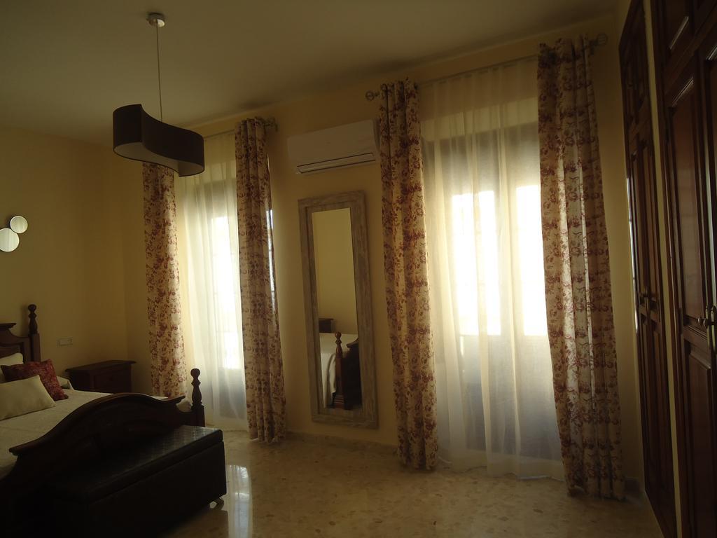 רונדה Apartamentos Acevedo Centro מראה חיצוני תמונה