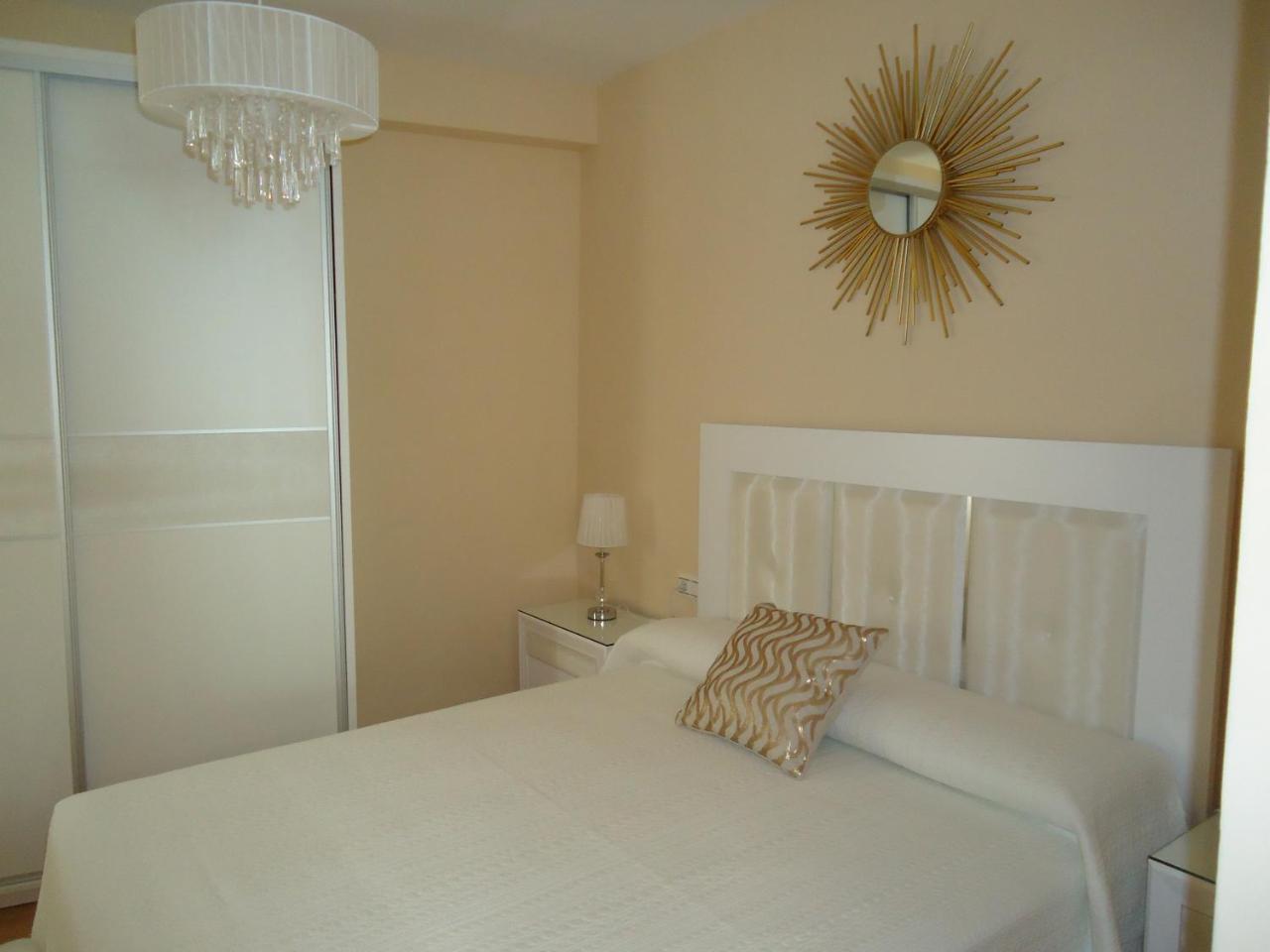 רונדה Apartamentos Acevedo Centro מראה חיצוני תמונה